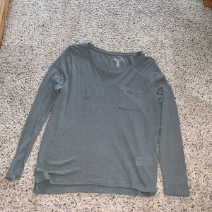 Loose long sleeve shirt